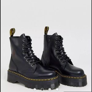 Dr Martens Jadon Flatform Chunky Boots